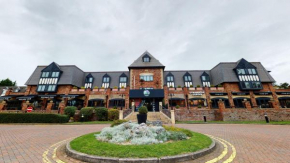  Village Hotel Manchester Cheadle  Чидл